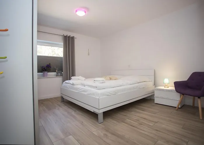 Appartement Welcome In - Met Balkon, Fiets- En Skiberging, Parkeerplaats Dichtbij Skipiste En Centrum Winterberg